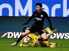 aoa体育培训-法兰克福后防线失利漏球，迎来危机的简单介绍