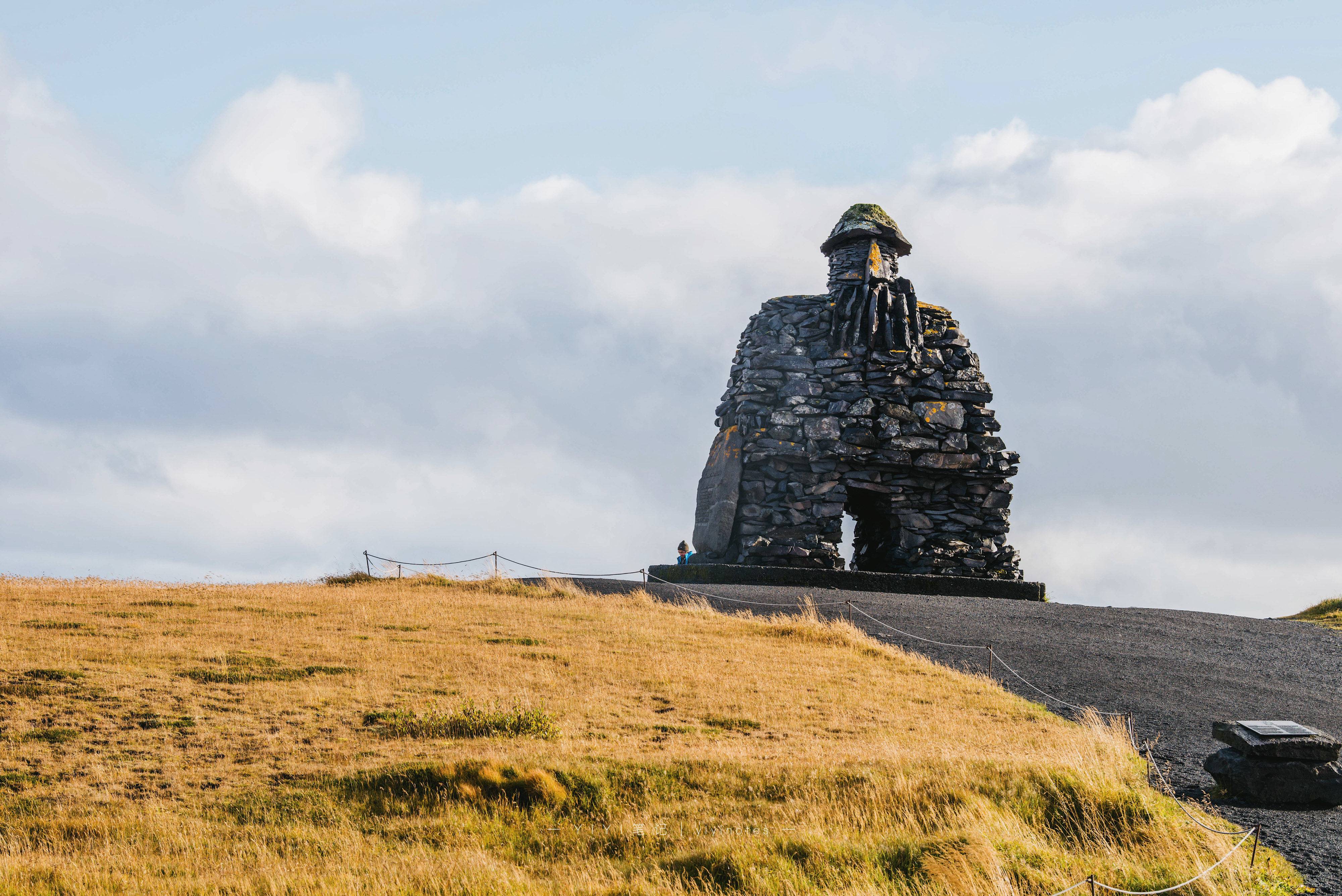 关于丹麦击败芬兰，稳步迈向淘汰赛资格的信息