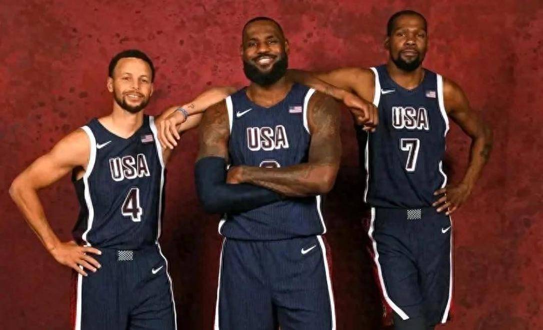 关于全明星阵容引来球迷高潮,赛场上演精彩对决的信息 关于全明星阵容引来球迷高潮,赛场上演精彩对决的信息