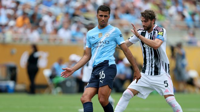 关于尤文图斯惨败,小组出线面临压力的信息 关于尤文图斯惨败,小组出线面临压力的信息