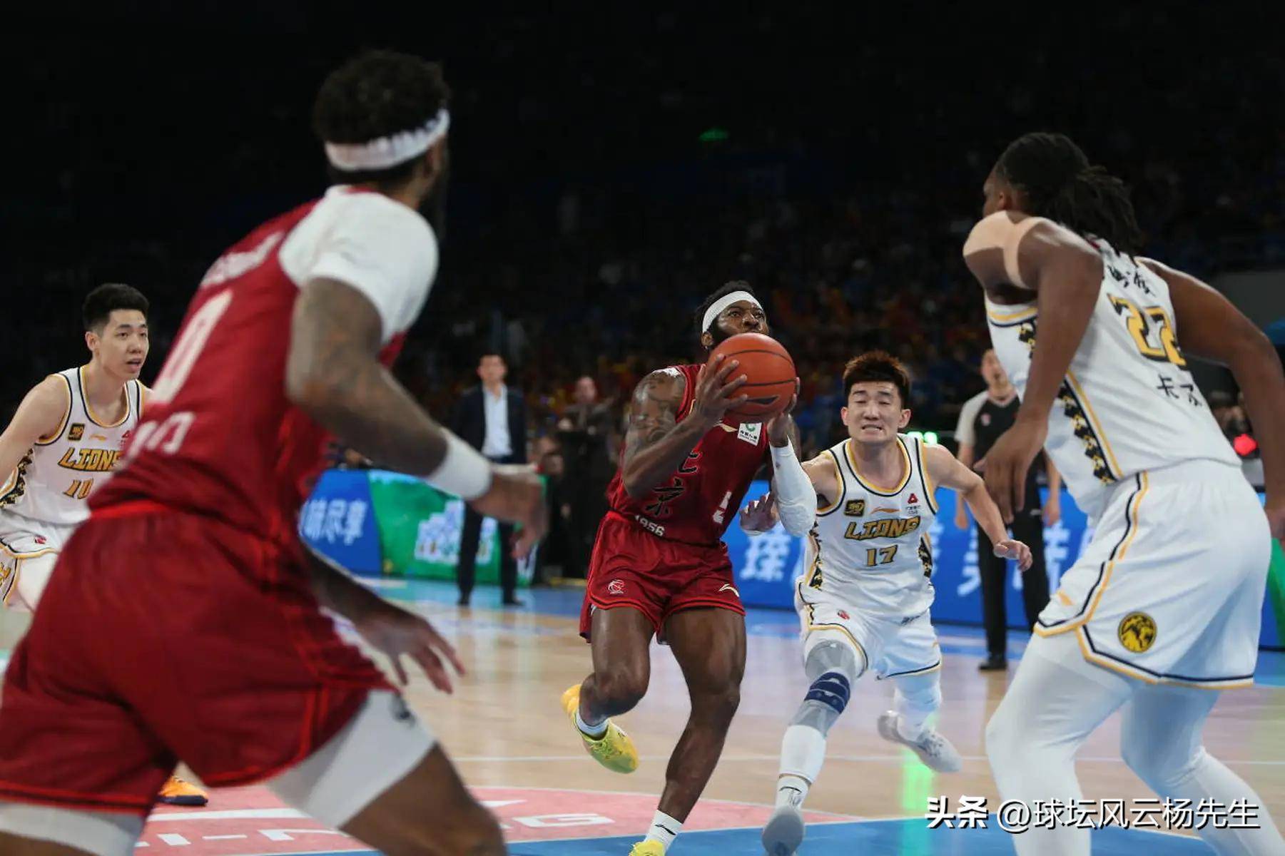 aoa体育新闻-北京首钢主场轻取浙江男篮，继续领先