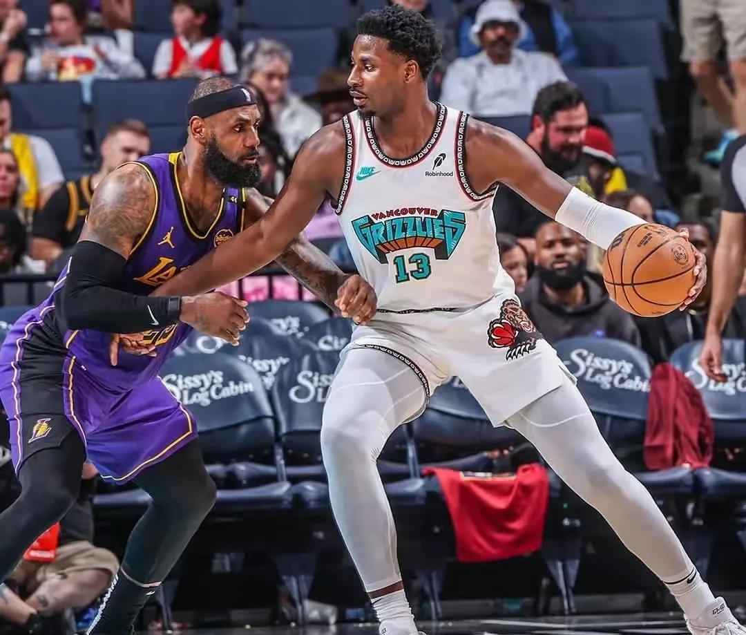 包含灰熊客场胜太阳,场上战术多变,团队配合出色的词条 包含灰熊客场胜太阳,场上战术多变,团队配合出色的词条