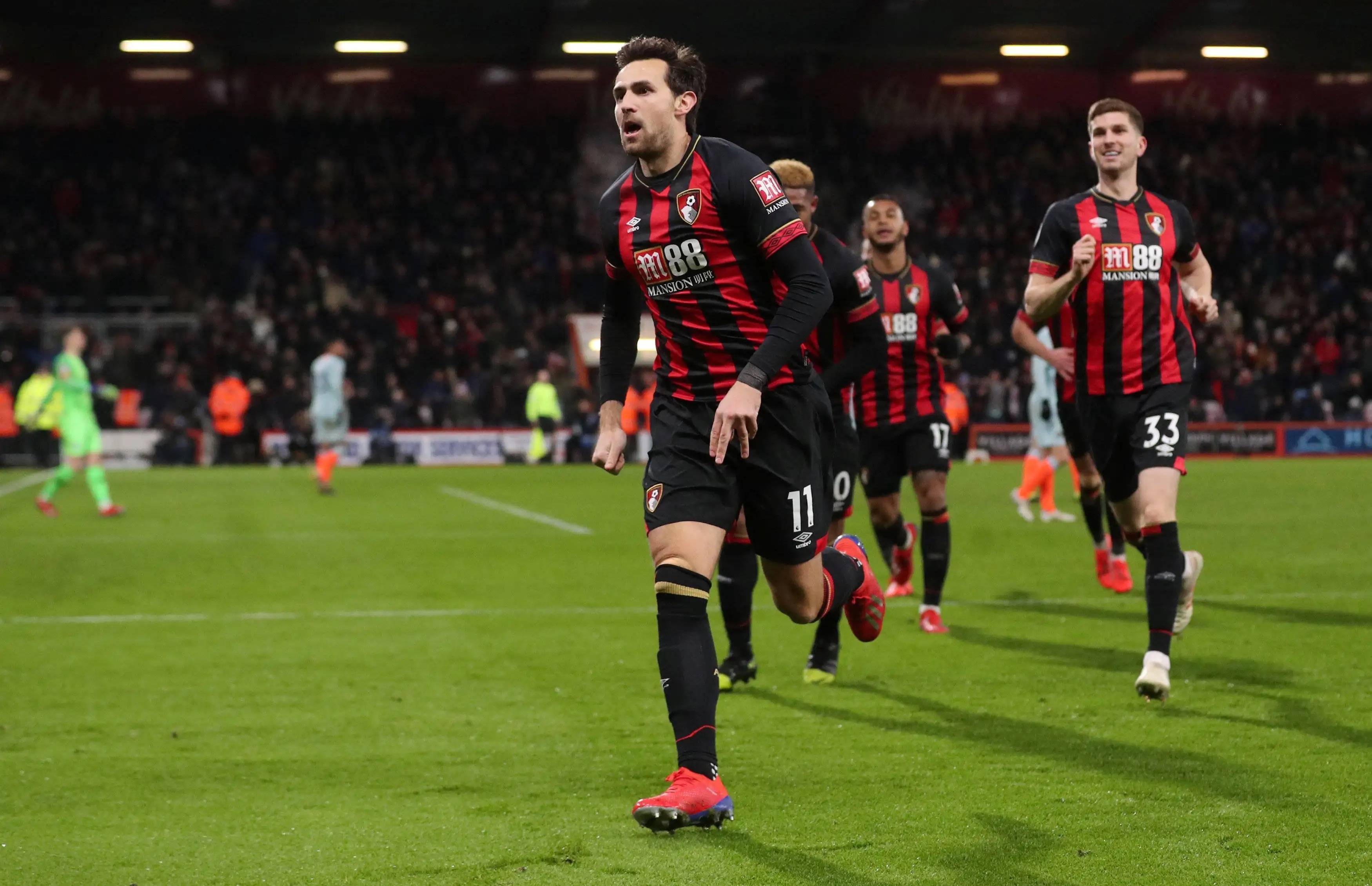 aoa体育-伯恩茅斯主场爆冷，成功击败强敌