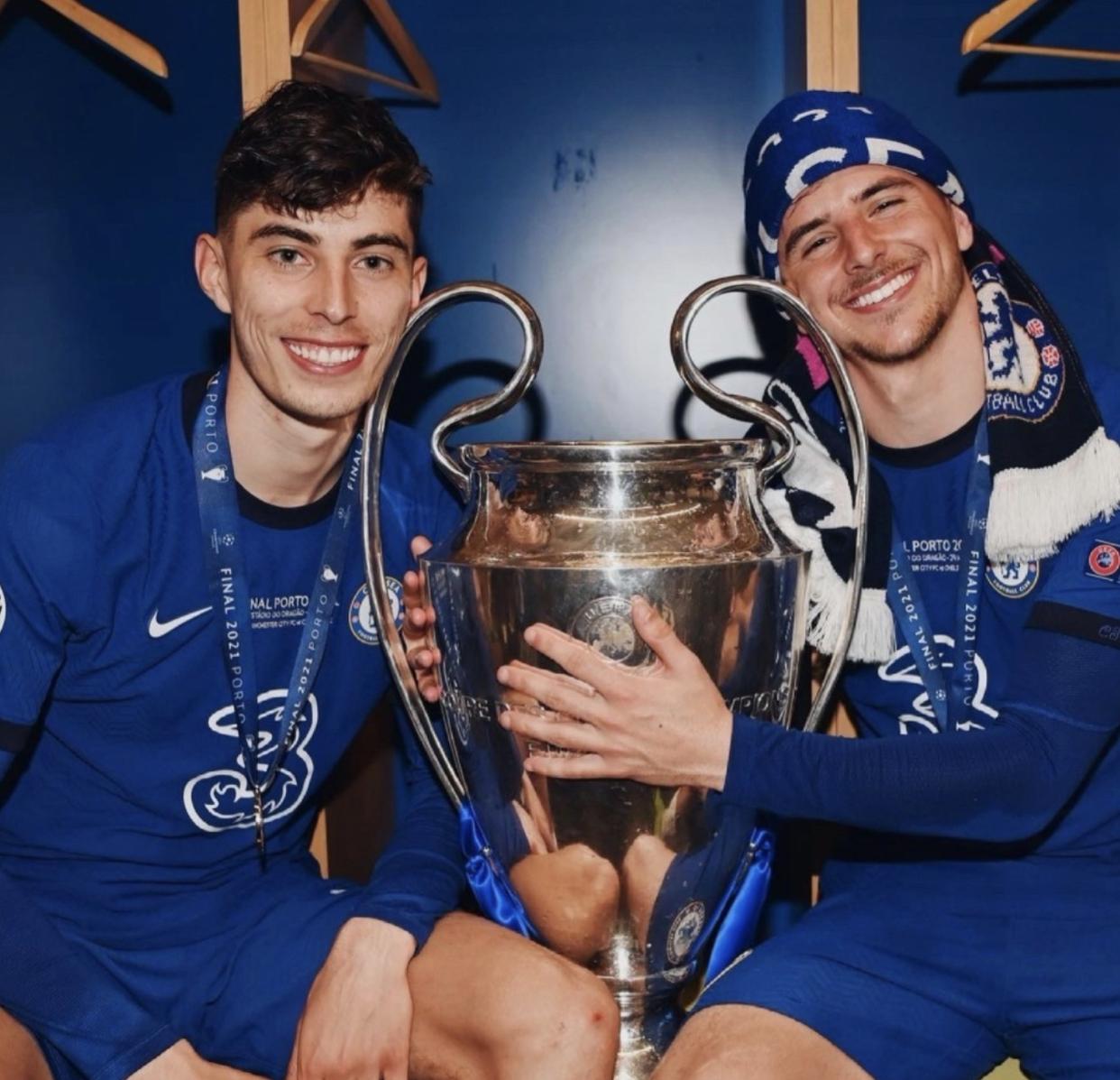 aoa体育活动-包含水晶宫新援表现抢眼，助球队取得胜利的词条