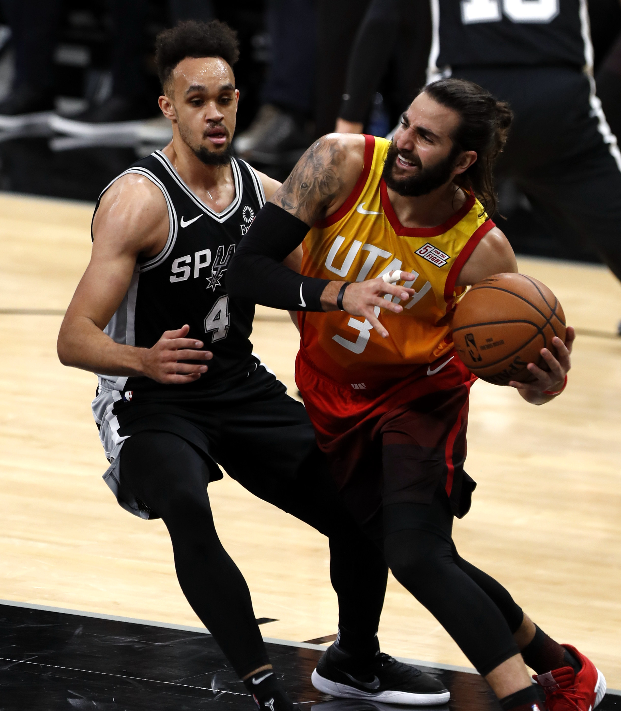 aoa体育教练-关于爵士挑战马刺，西部豪强激情对决火花四溅的信息