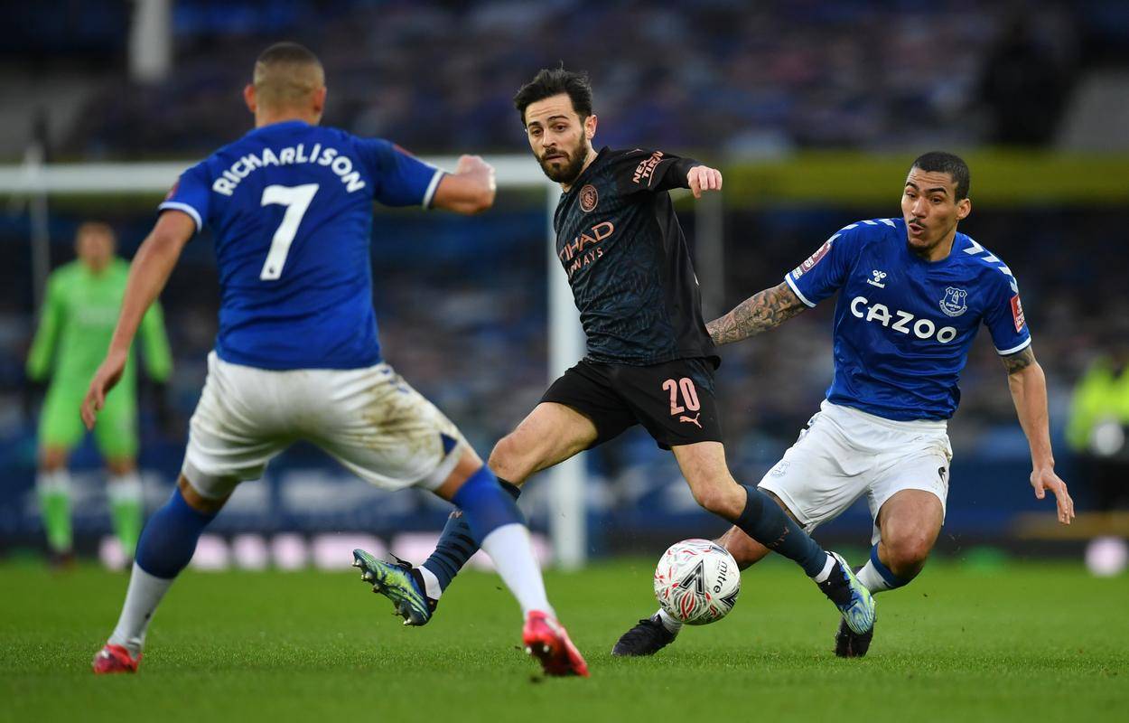 aoa体育娱乐-关于埃弗顿客场大胜伯恩茅斯，英超保级形势渐趋乐观的信息