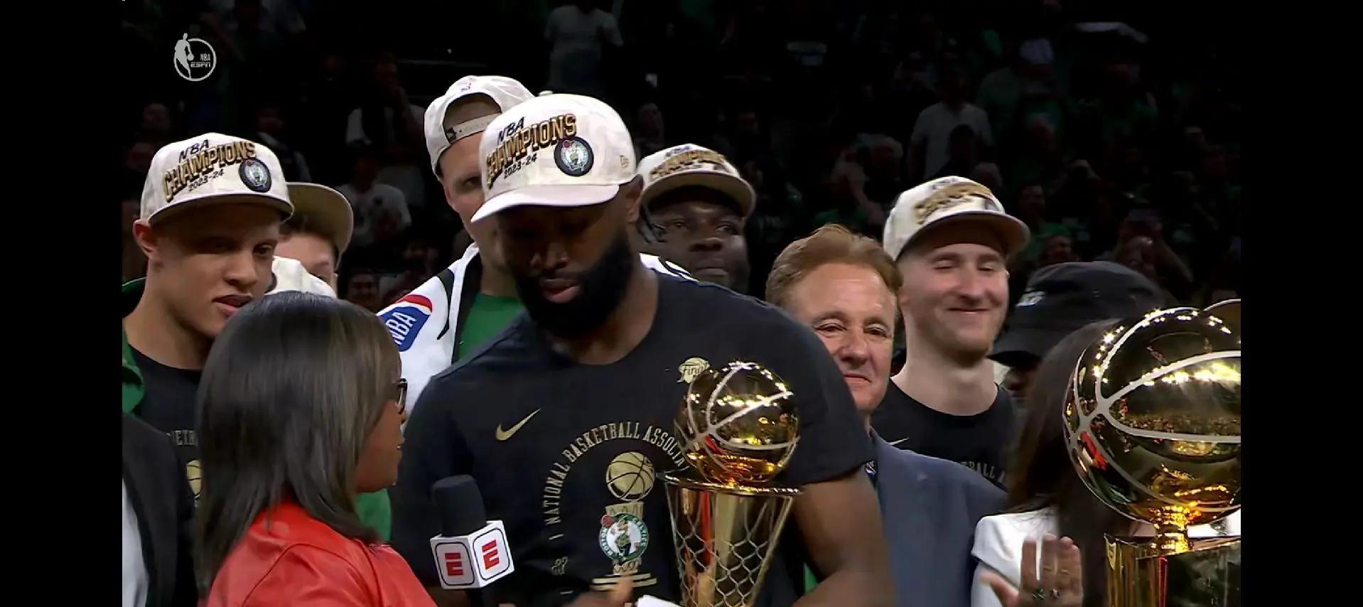 aoa体育官网-澳大利亚亚洲明星凯尔特人队新赛季备战