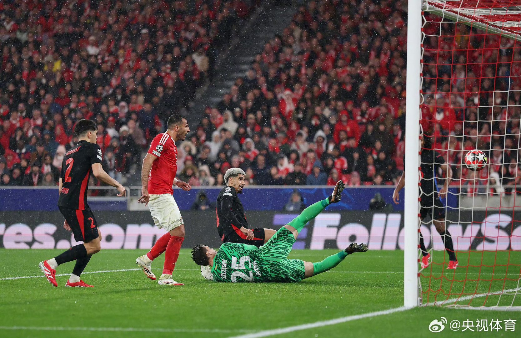 aoa体育视频-关于意大利后卫抢断成功，极力保住梦幻比分的信息