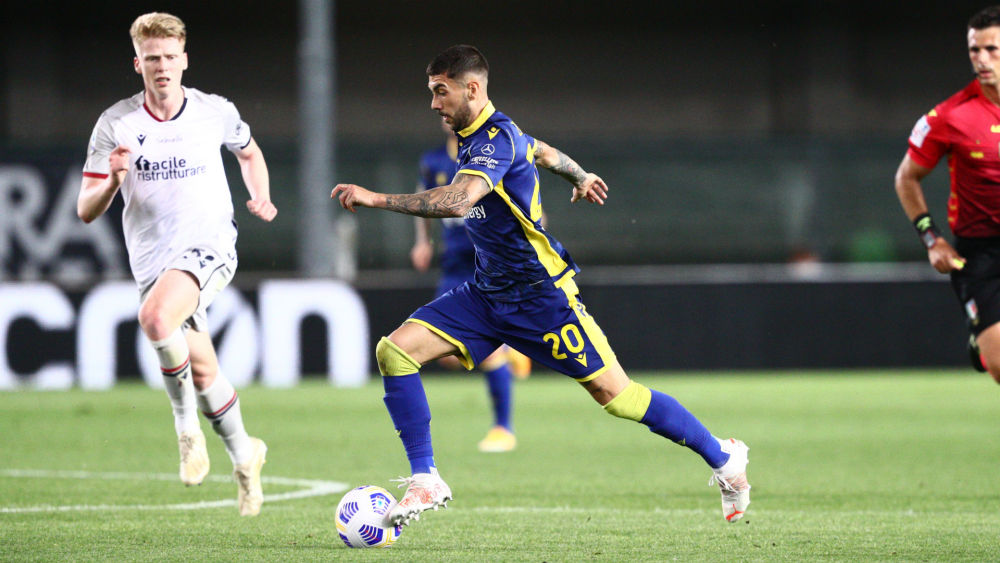 关于意大利后卫抢断成功,极力保住梦幻比分的信息 关于意大利后卫抢断成功,极力保住梦幻比分的信息