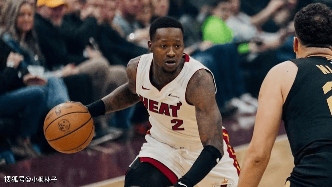 aoa体育培训-深圳佳兆业客场平局大连一方，终结连败纪录的简单介绍