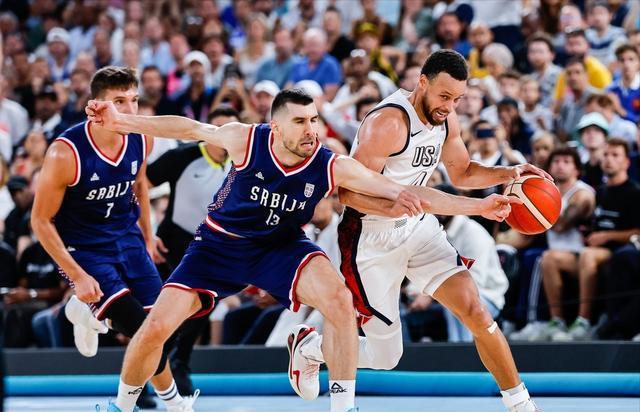 aoa体育新闻-国内外球队相遇，一场激烈对决即将上演的简单介绍