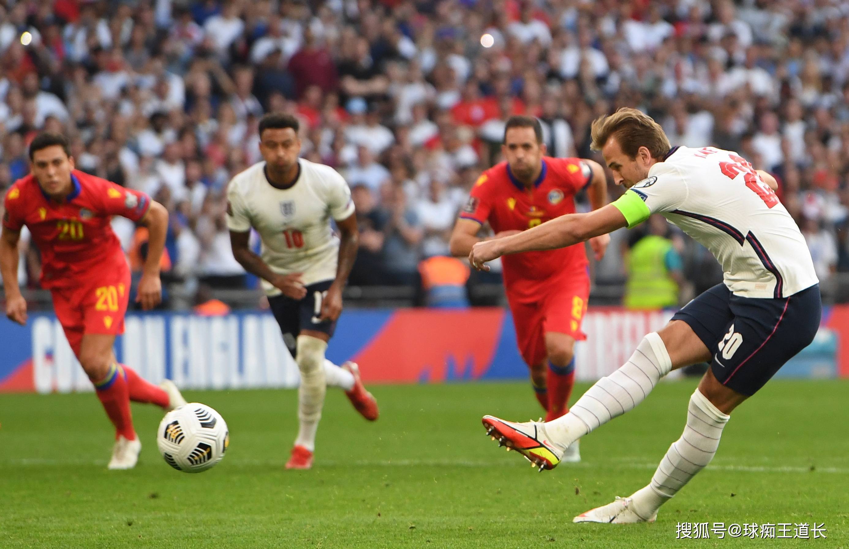 欧洲杯预选赛战况激烈，多场比赛精彩纷呈的简单介绍