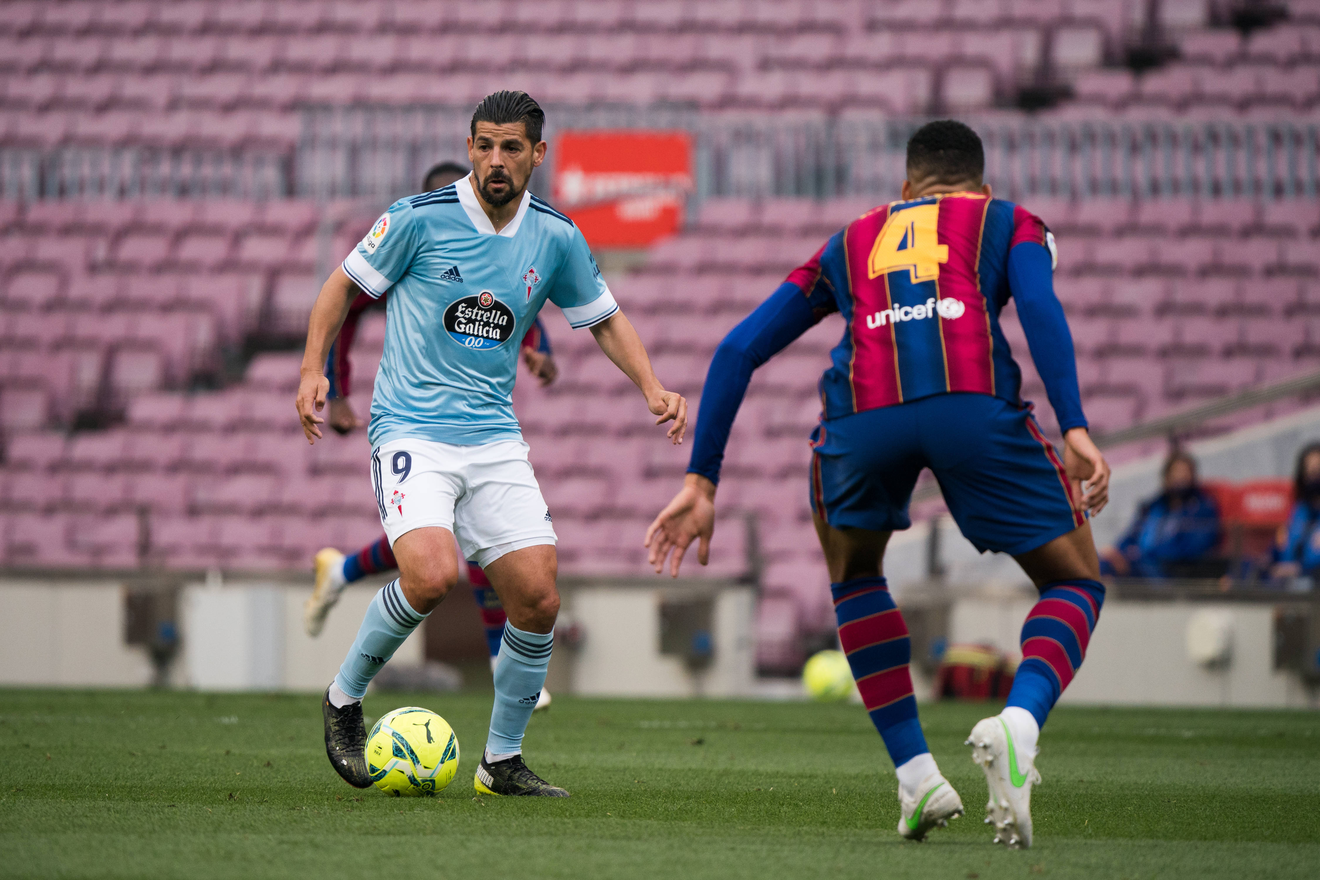 aoa体育-皇家贝蒂斯在对阵埃瓦尔的比赛中取得胜利