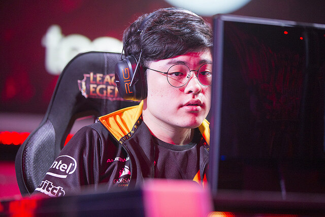 包含纽伦堡斩获重要胜利,摆脱降级危机的词条 包含纽伦堡斩获重要胜利,摆脱降级危机的词条