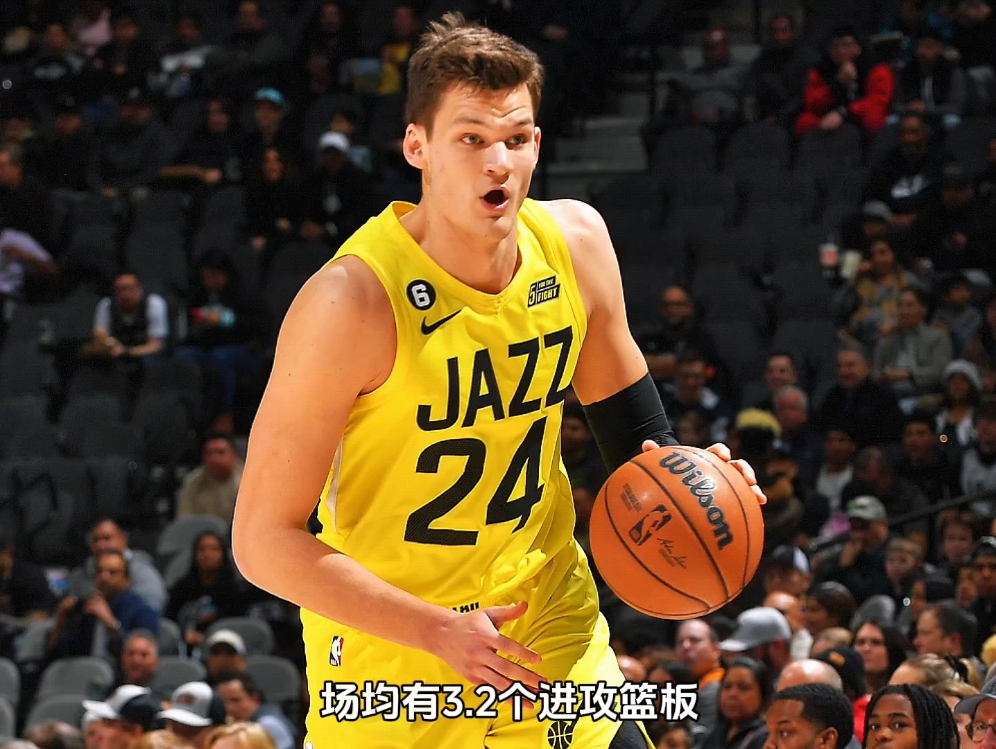 包含湖人中锋因伤缺席下一场比赛，球队实力受损的词条