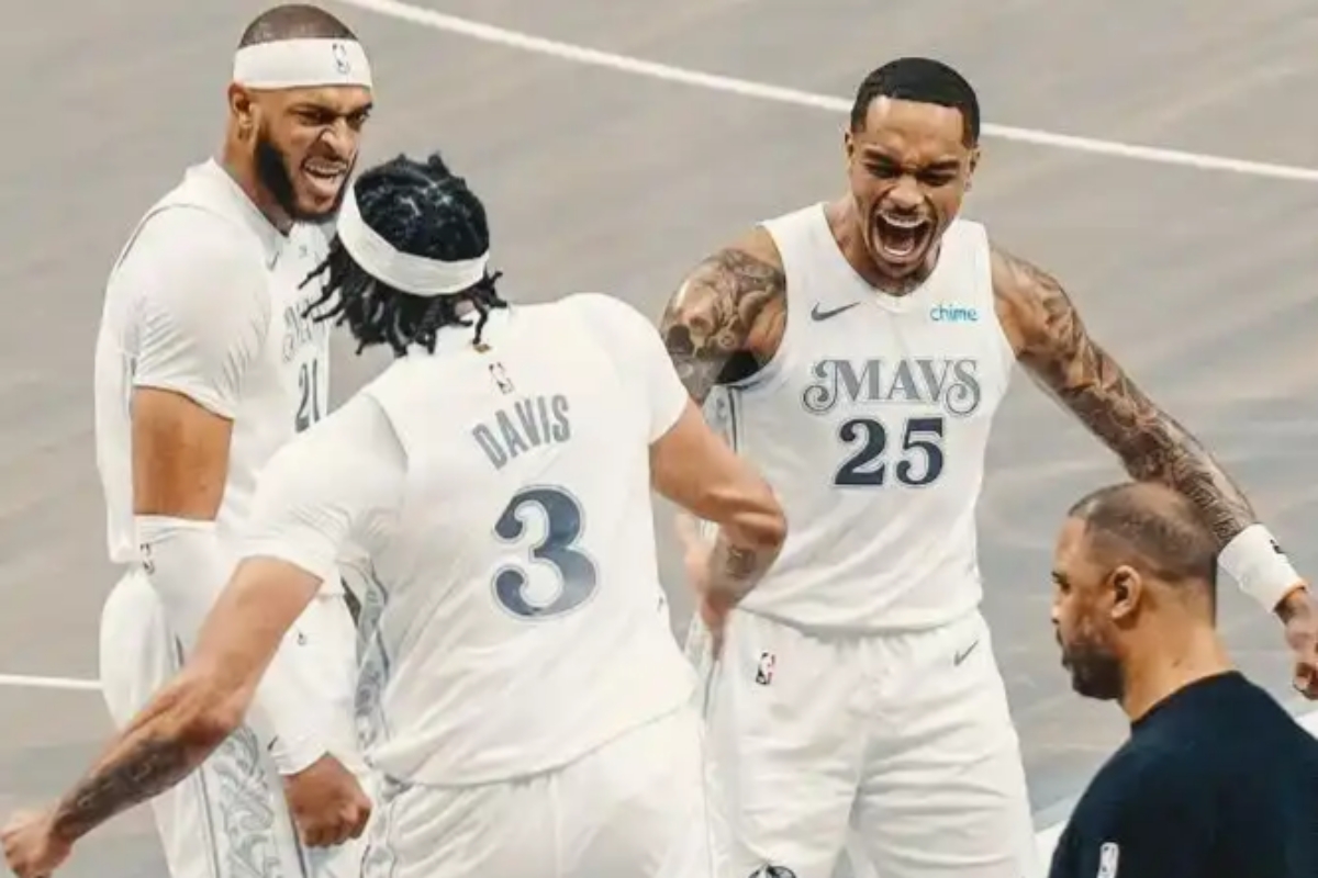 猛龙队与独行侠队联手对抗 猛龙队与独行侠队联手对抗