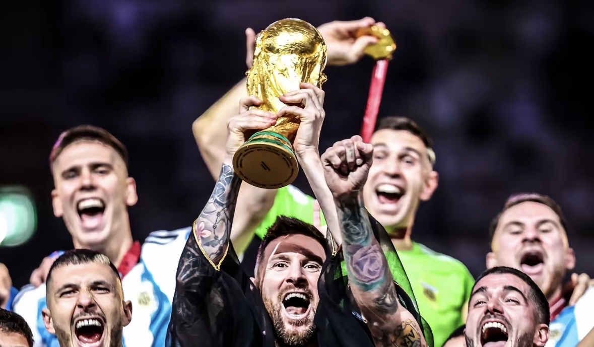 aoa体育新闻-俱乐部赛事中球星们的光芒耀眼